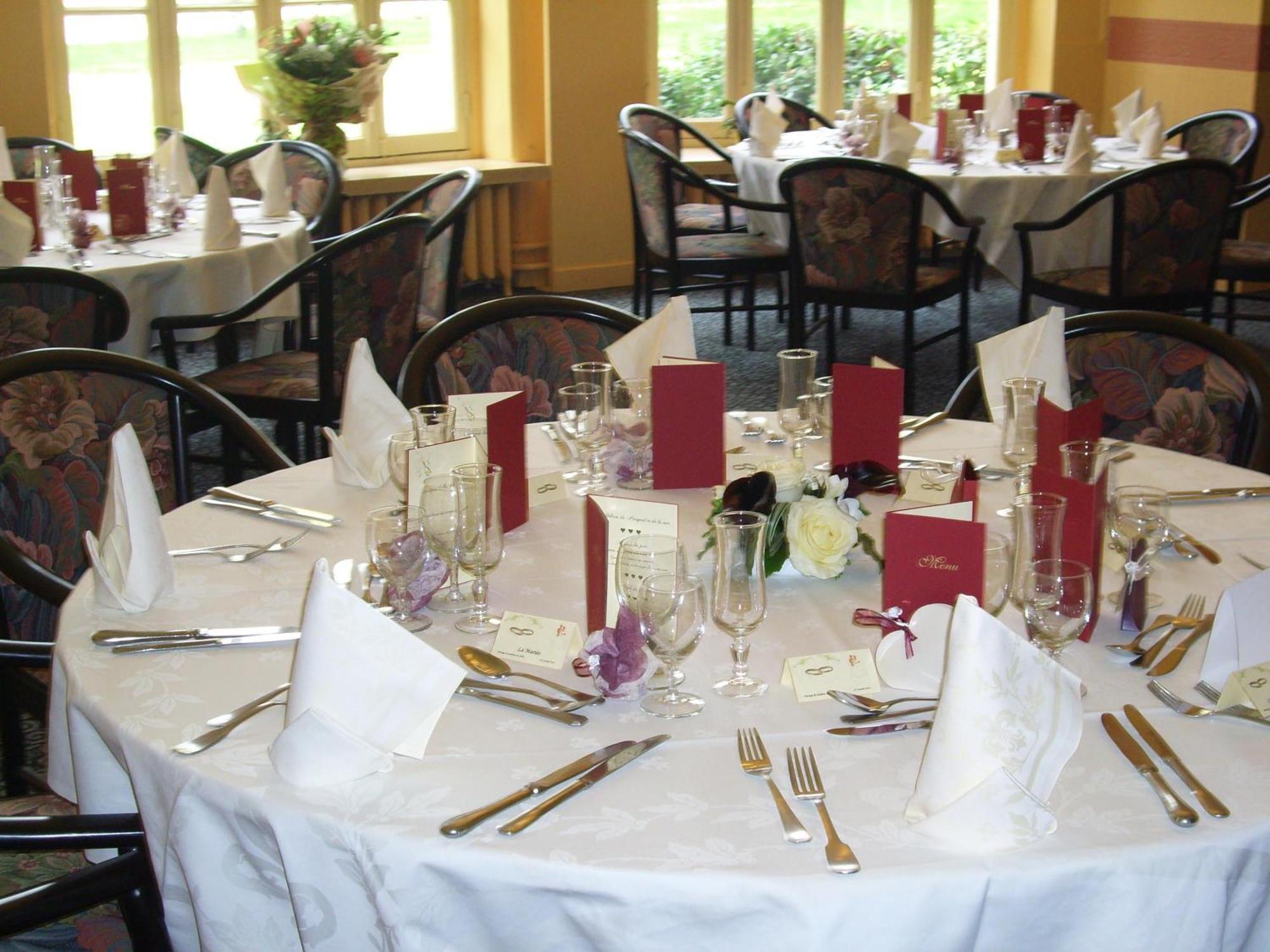 Hotel Restaurant Du Parc De La Colombiere Dijon Eksteriør billede