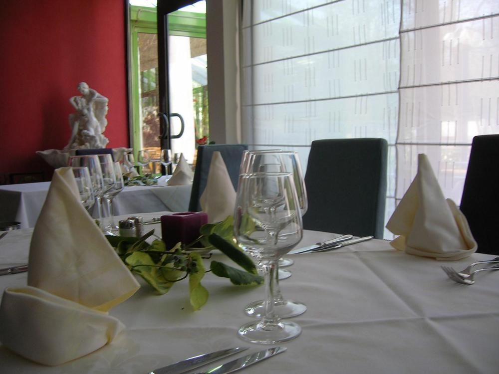Hotel Restaurant Du Parc De La Colombiere Dijon Eksteriør billede
