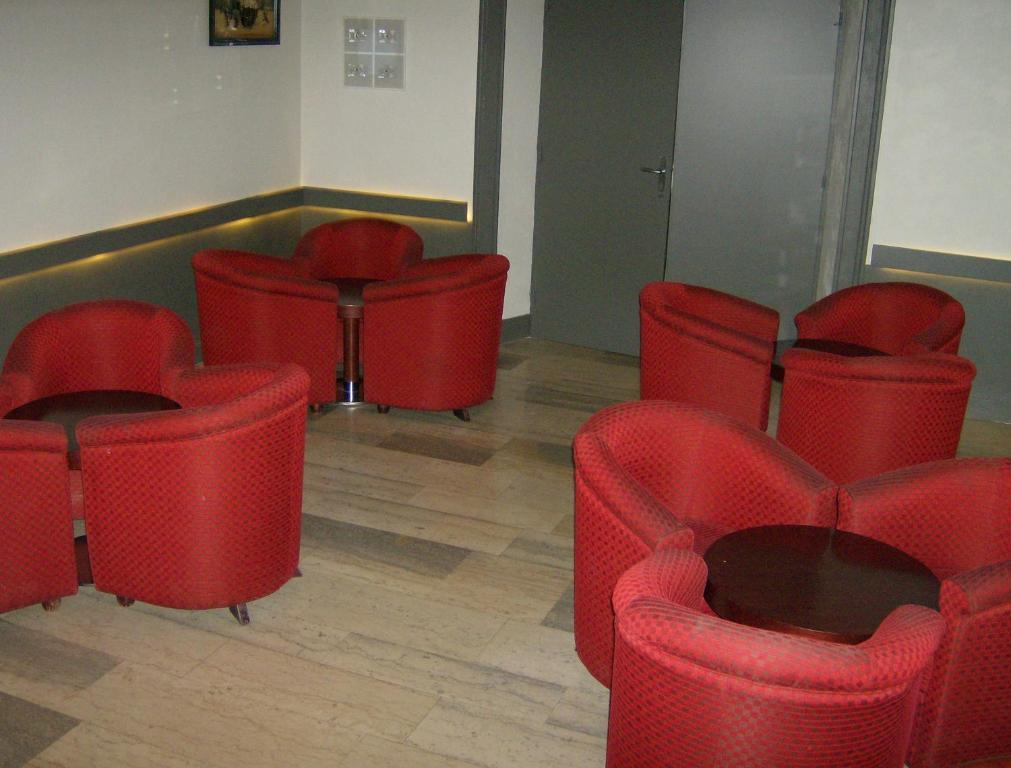 Hotel Restaurant Du Parc De La Colombiere Dijon Eksteriør billede