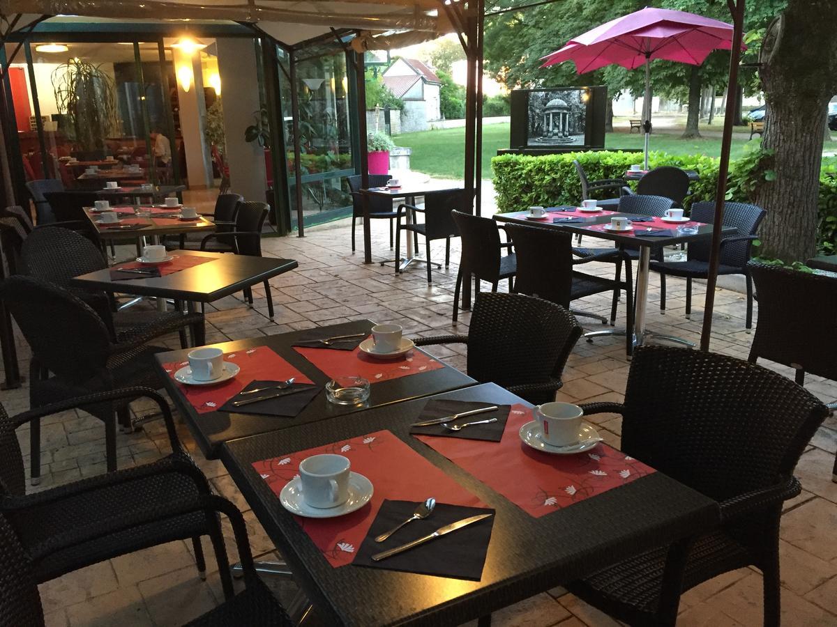 Hotel Restaurant Du Parc De La Colombiere Dijon Eksteriør billede