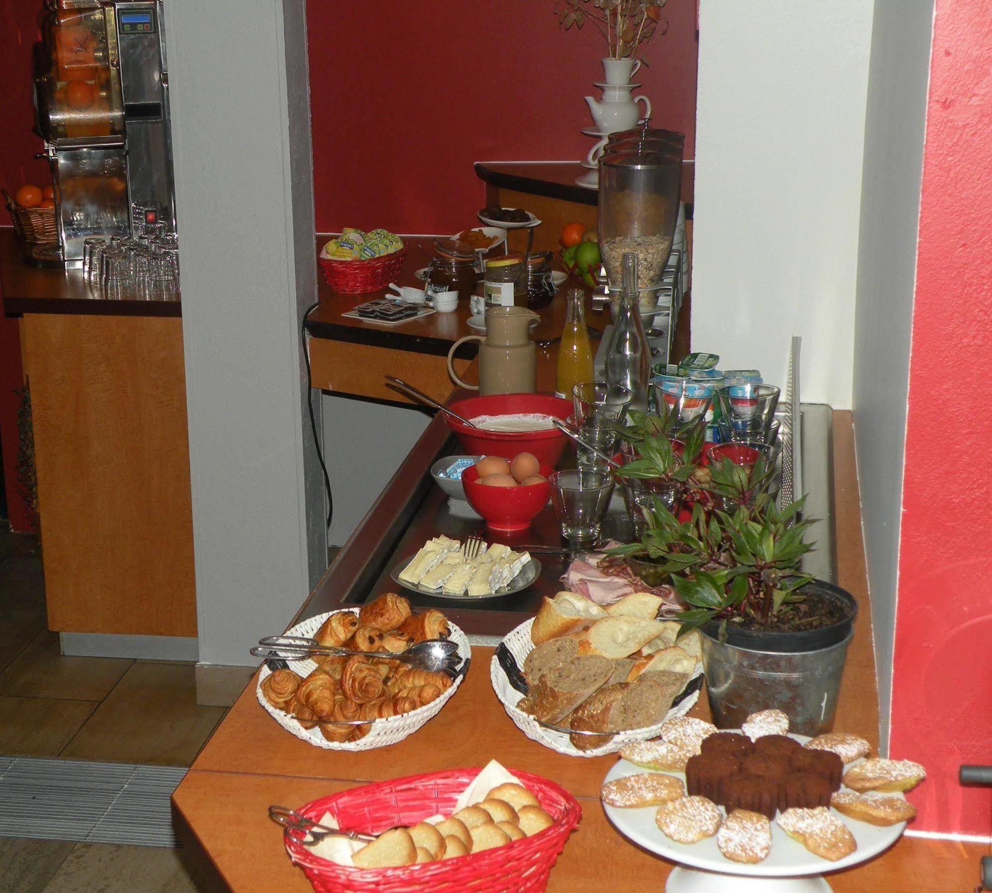 Hotel Restaurant Du Parc De La Colombiere Dijon Eksteriør billede